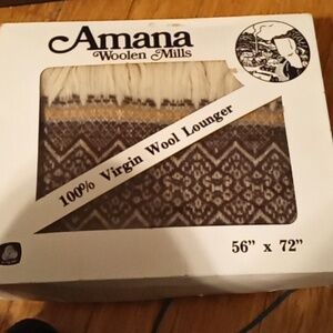 Amana Woolen Mills Vintage 100% Virgin Wool Throw Lounger with Fringe 56x72